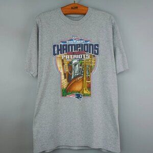 Vintage New England Patriots Super Bowl Champions 2002 Graphic T-shirt